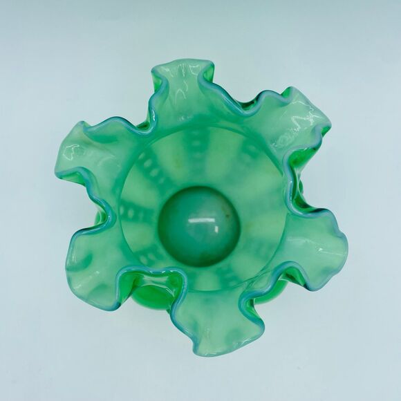 Vintage FENTON Beaded Melon Lime Green Vase Cased Glass Ruffled Edge Top - Picture 2 of 7